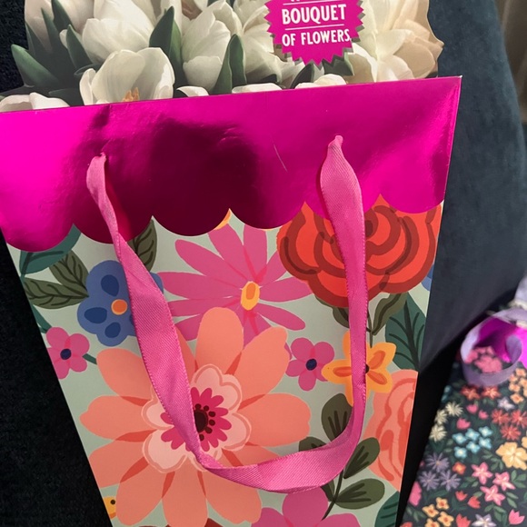 Flower‎ Bouquet 💐 paper bag holder bundle - Picture 2 of 2